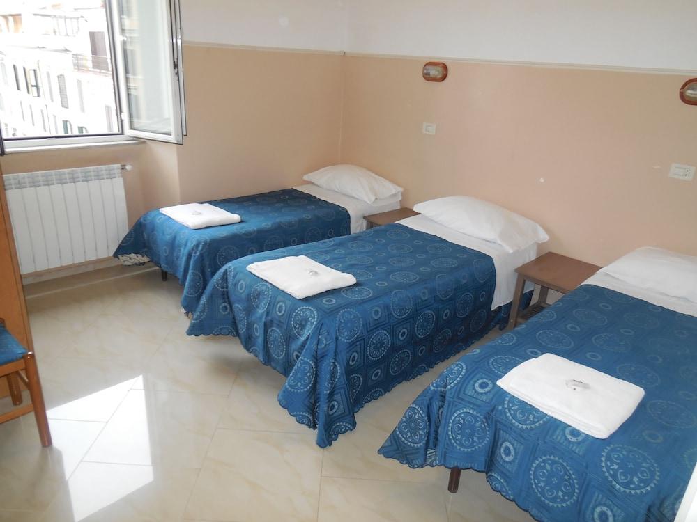 Cressy Hotel Roma Ngoại thất bức ảnh