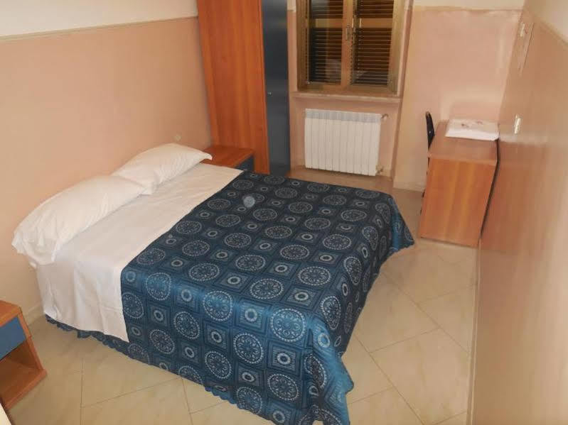 Cressy Hotel Roma Ngoại thất bức ảnh